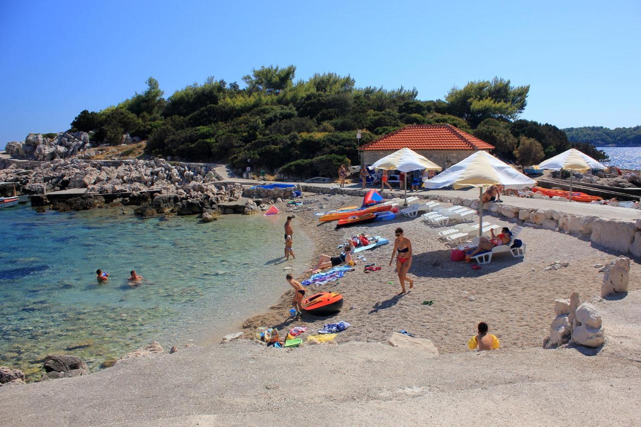Apartments By The Sea Prizba, Korcula - 9255 Екстериор снимка